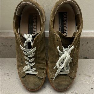 Golden Goose limited special editionKhaki Suede Women's Sneakers